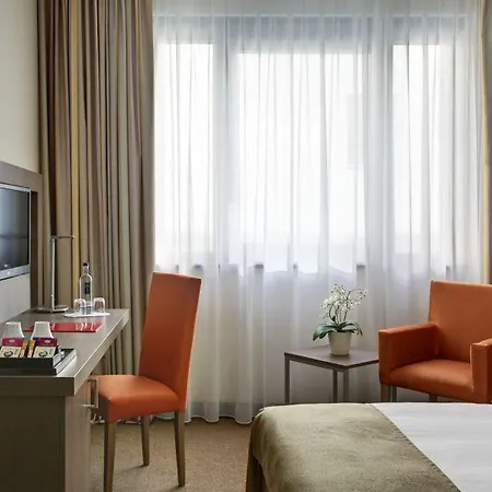 Intercityhotel 4*