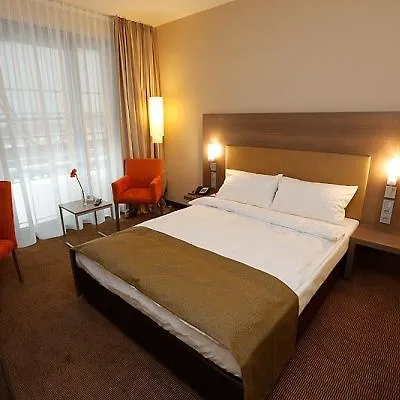 호텔 Intercityhotel 4*