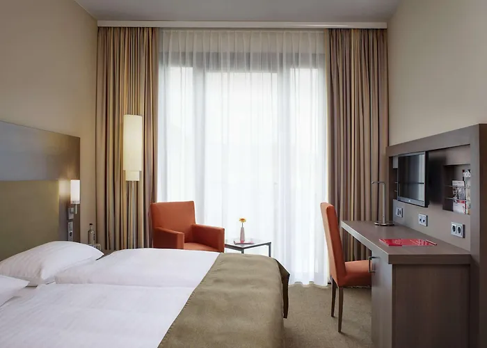 Intercityhotel מלון 4*