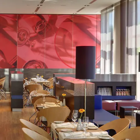 Intercityhotel Λειψία