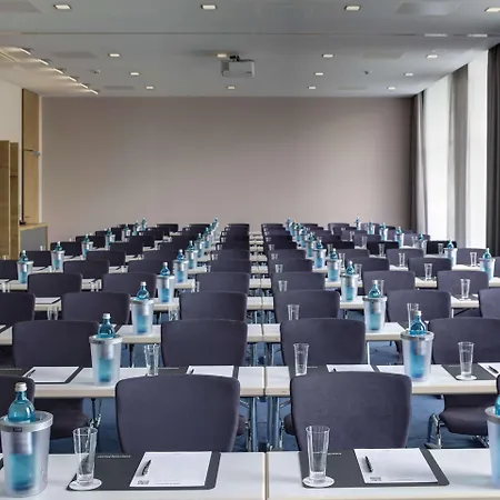 Intercityhotel 4* Λειψία