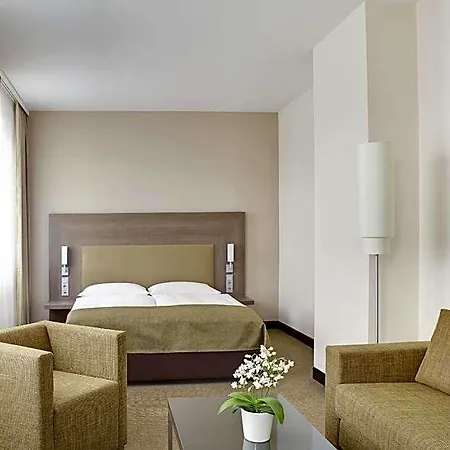 Intercityhotel Ξενοδοχείο