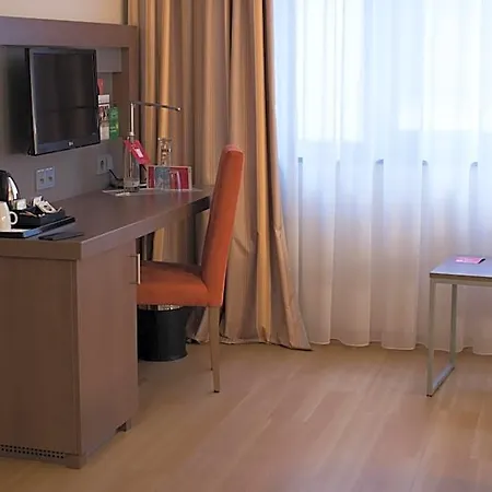 Intercityhotel 4*