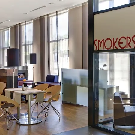 インターシティホテル 4*