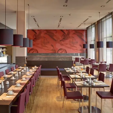 Intercityhotel Hotel 4*