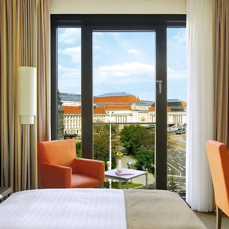 Intercityhotel 4*