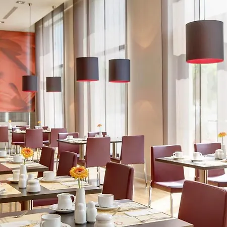 Ξενοδοχείο Intercityhotel