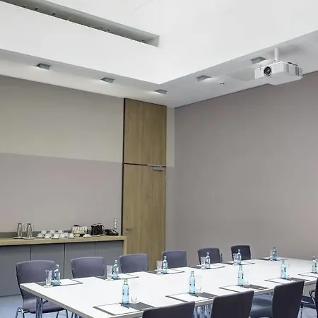 Ξενοδοχείο Intercityhotel