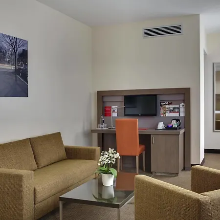 Intercityhotel 4* Λειψία