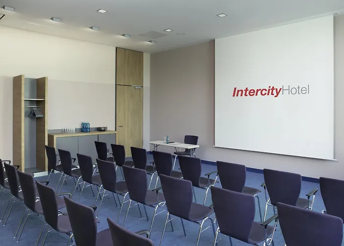 Intercityhotel Отель 4*