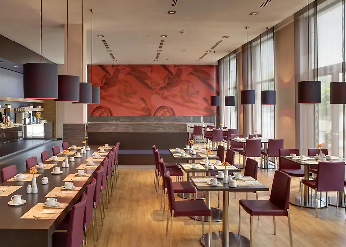 Отель Intercityhotel