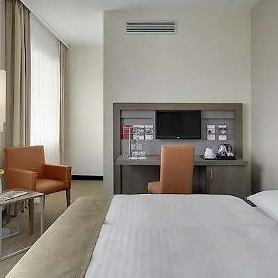 Intercityhotel Hotel