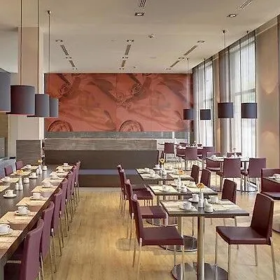 Отель Intercityhotel